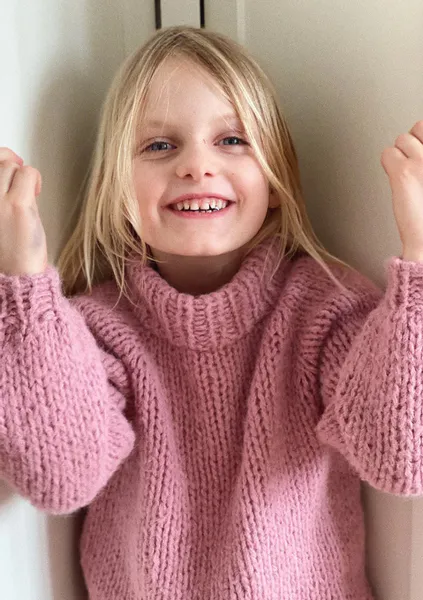 Hovedbilde Louisiana Sweater Junior genser PetiteKnit mønster *