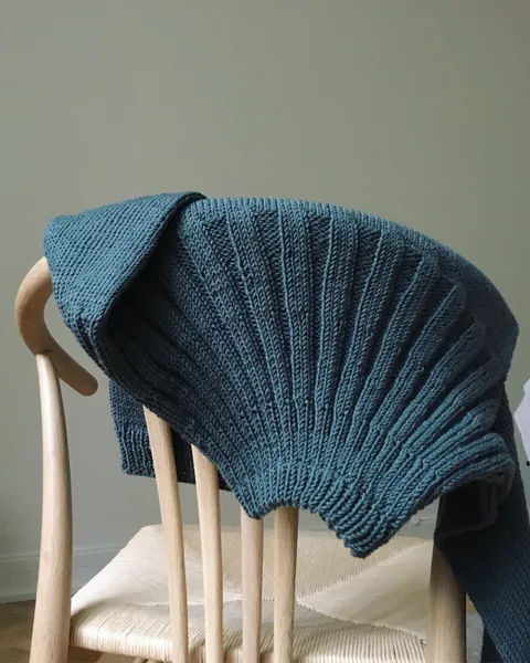 Hovedbilde Harald Sweater Junior PetiteKnit oppskrift *